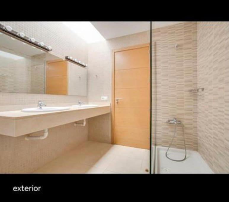Spacious Private Villa & Private Heated Pool - Villa Sunshine 科斯塔特吉塞 外观 照片