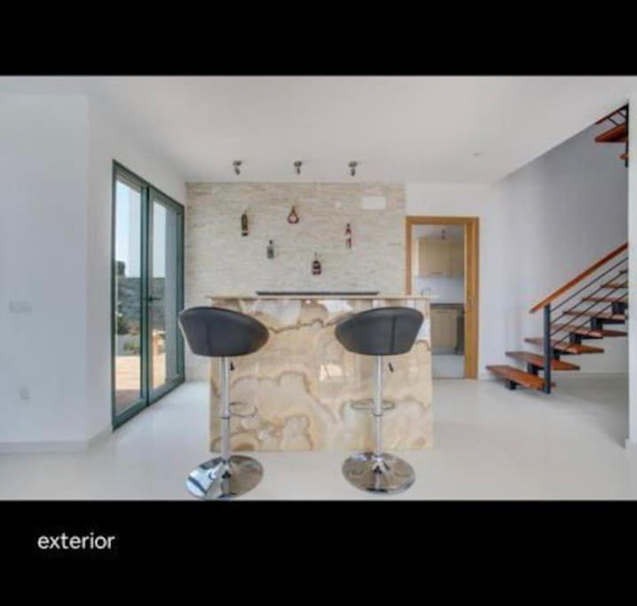 Spacious Private Villa & Private Heated Pool - Villa Sunshine 科斯塔特吉塞 外观 照片